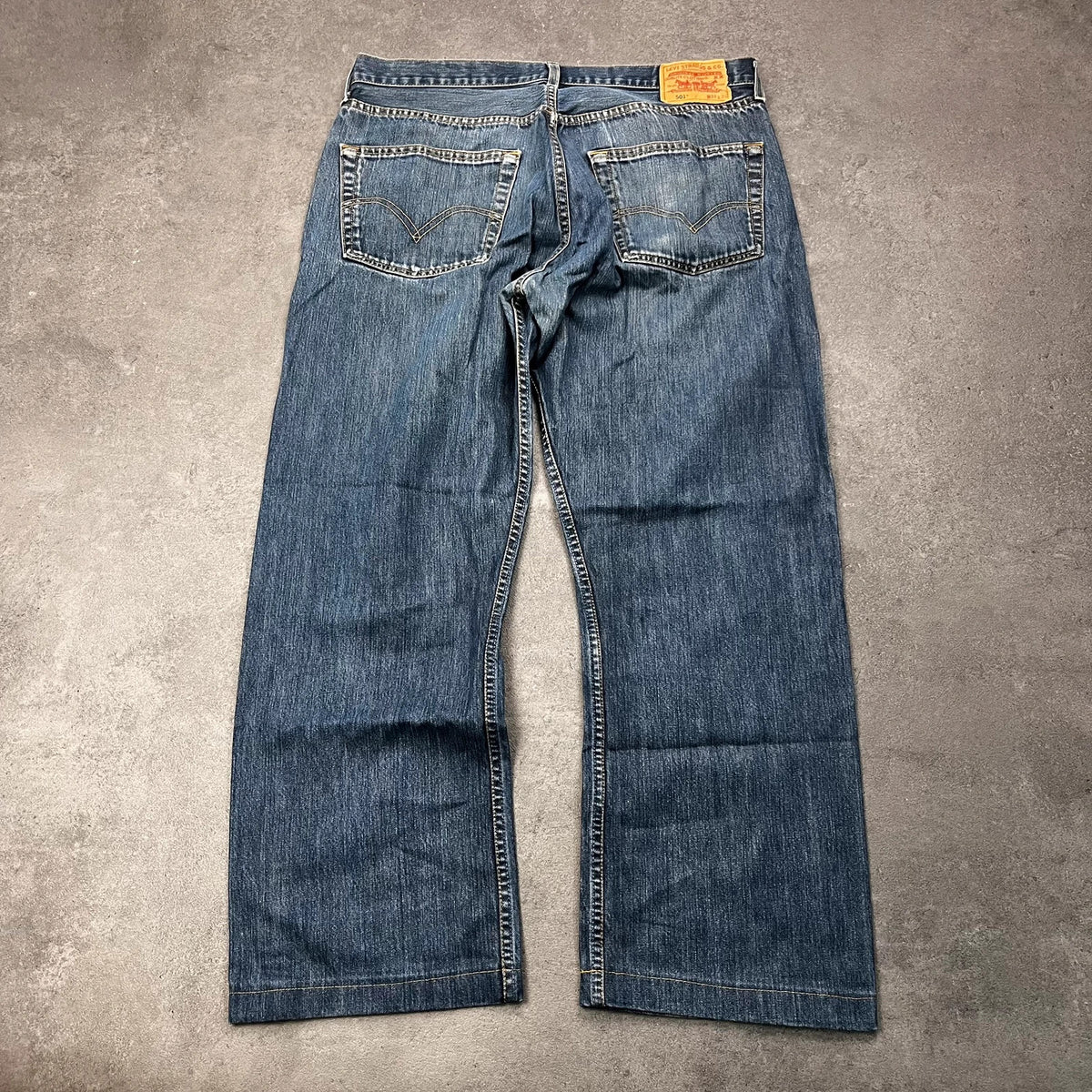 Vintage Levi's 501 Jeans Herren W38 L30 Crazy Washed – Rückansicht