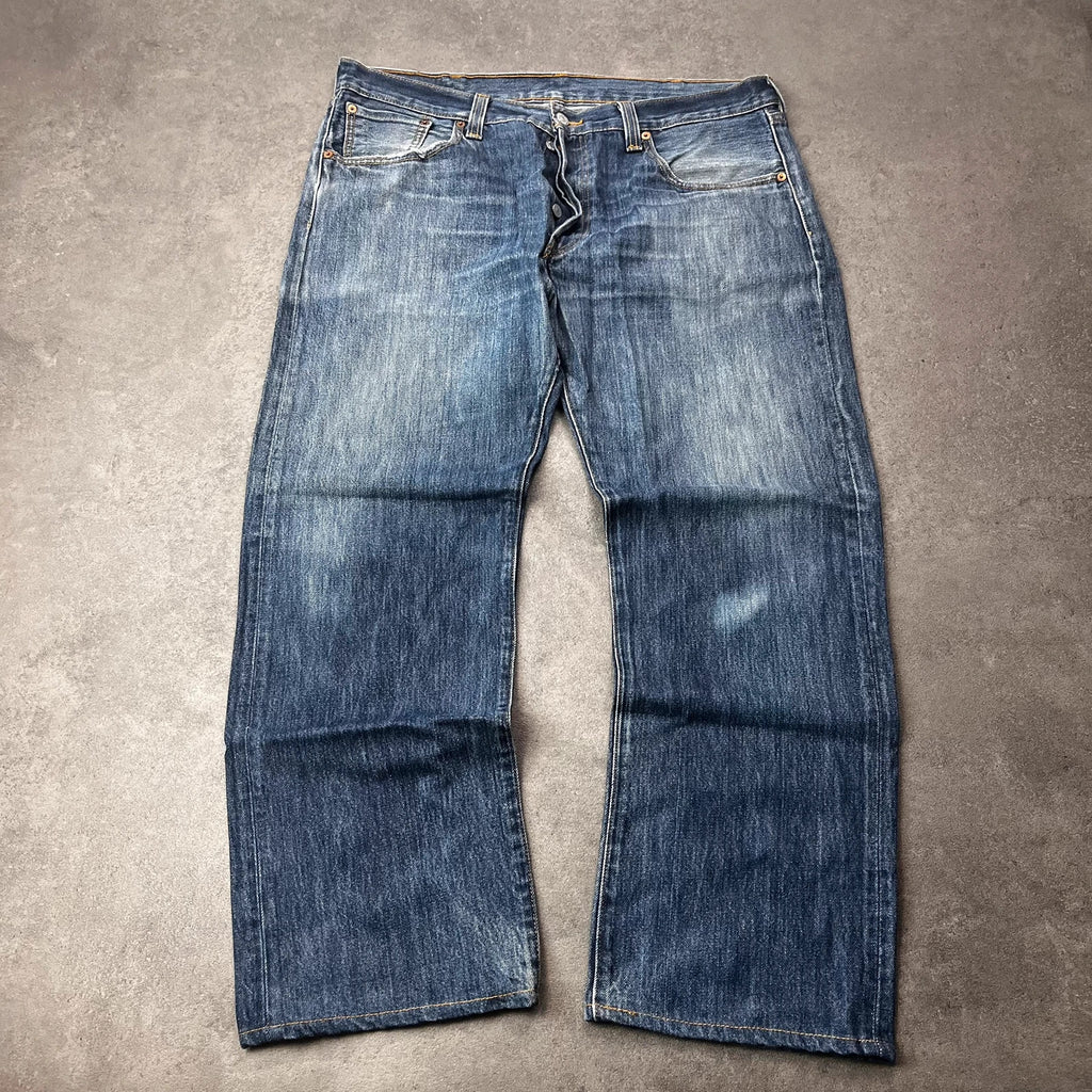 Vintage Levi's 501 Jeans Herren W38 L30 Blau – Vorderansicht