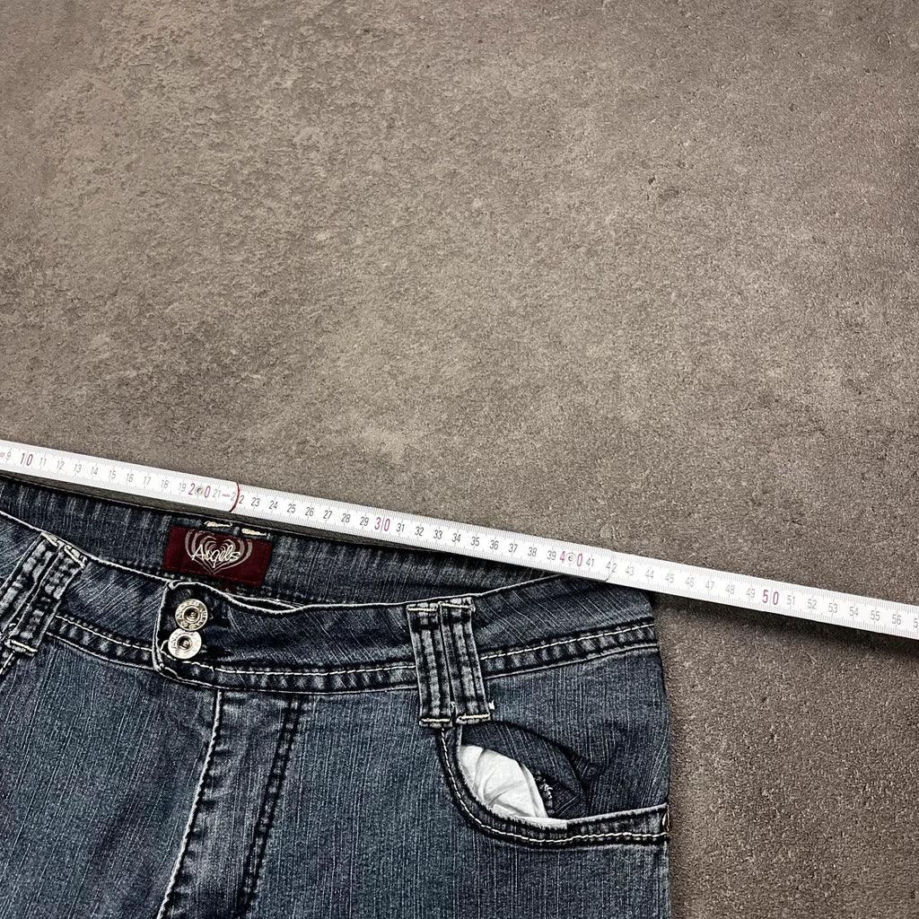Bund mit Angels Label