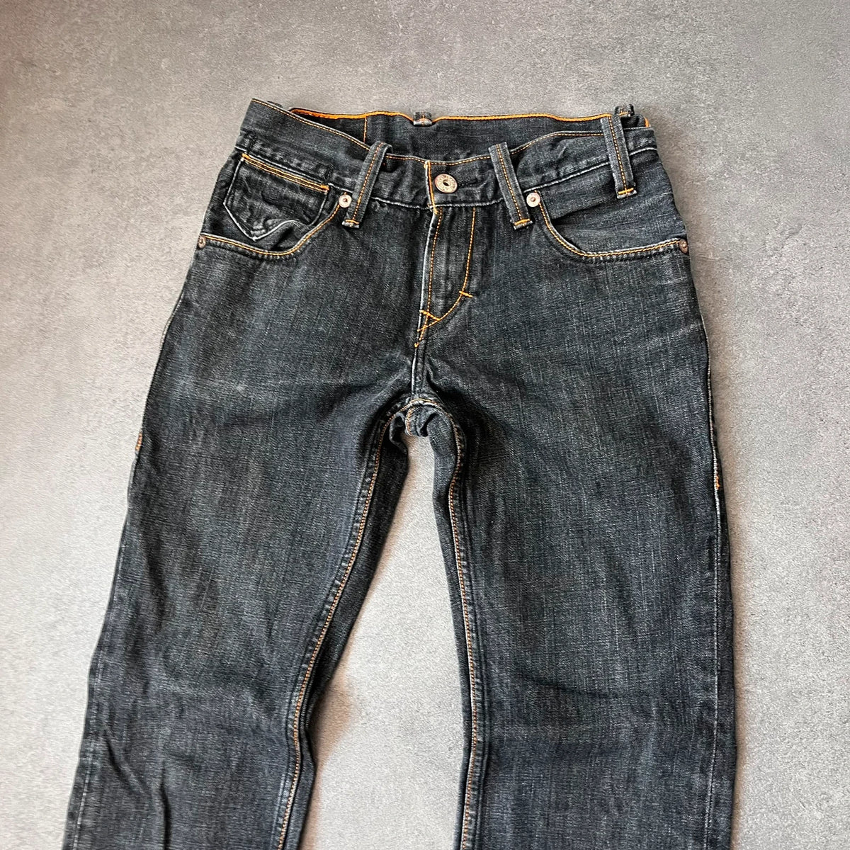 Vintage Levi's 511 Slim Jeans Herren W31 L32 Schwarz – Vorderseite Detail