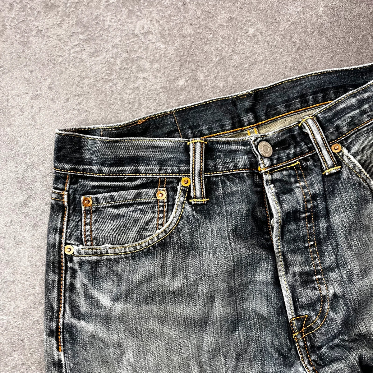 Vintage Levi's 501 Jeans Herren Straight W31 L30 Washed Grau 2000s