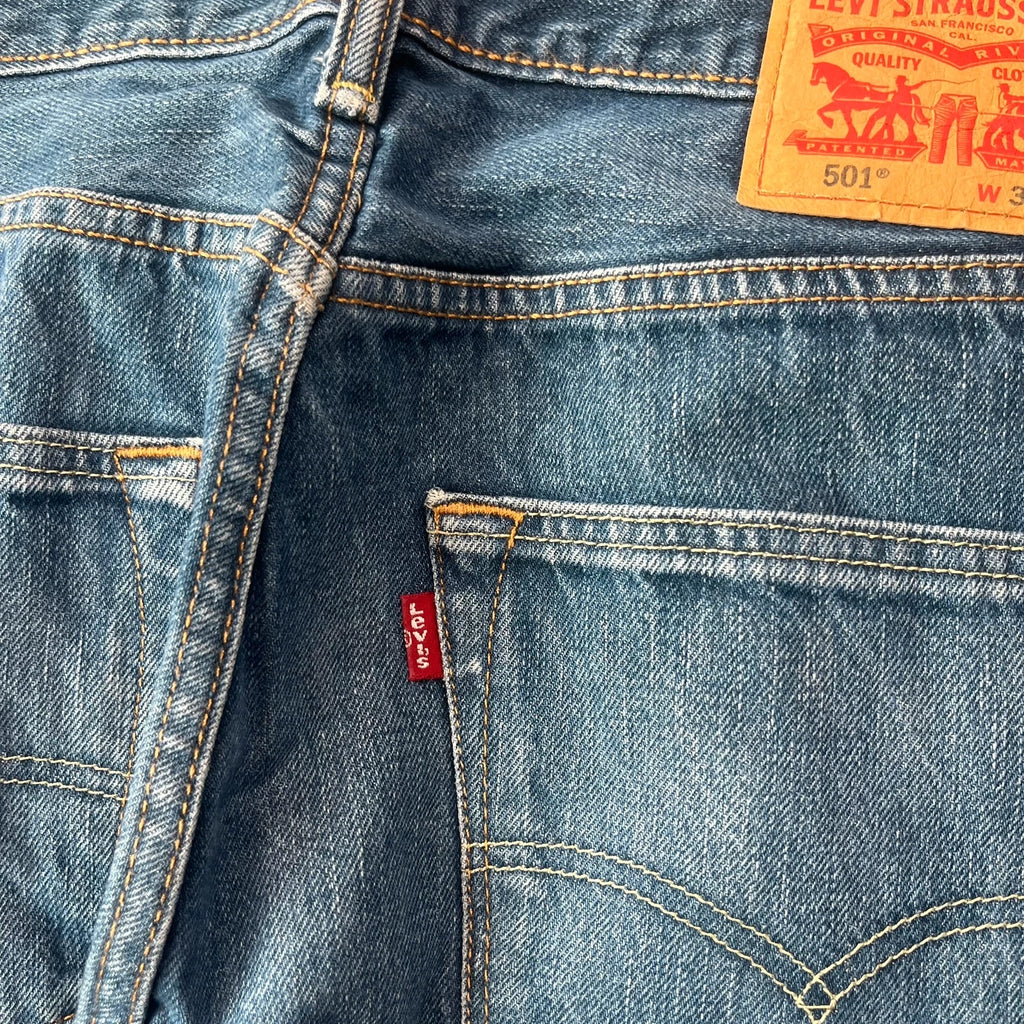 Vintage Levi's 501 Jeans Herren Straight W32 L30 Blau 2000s
