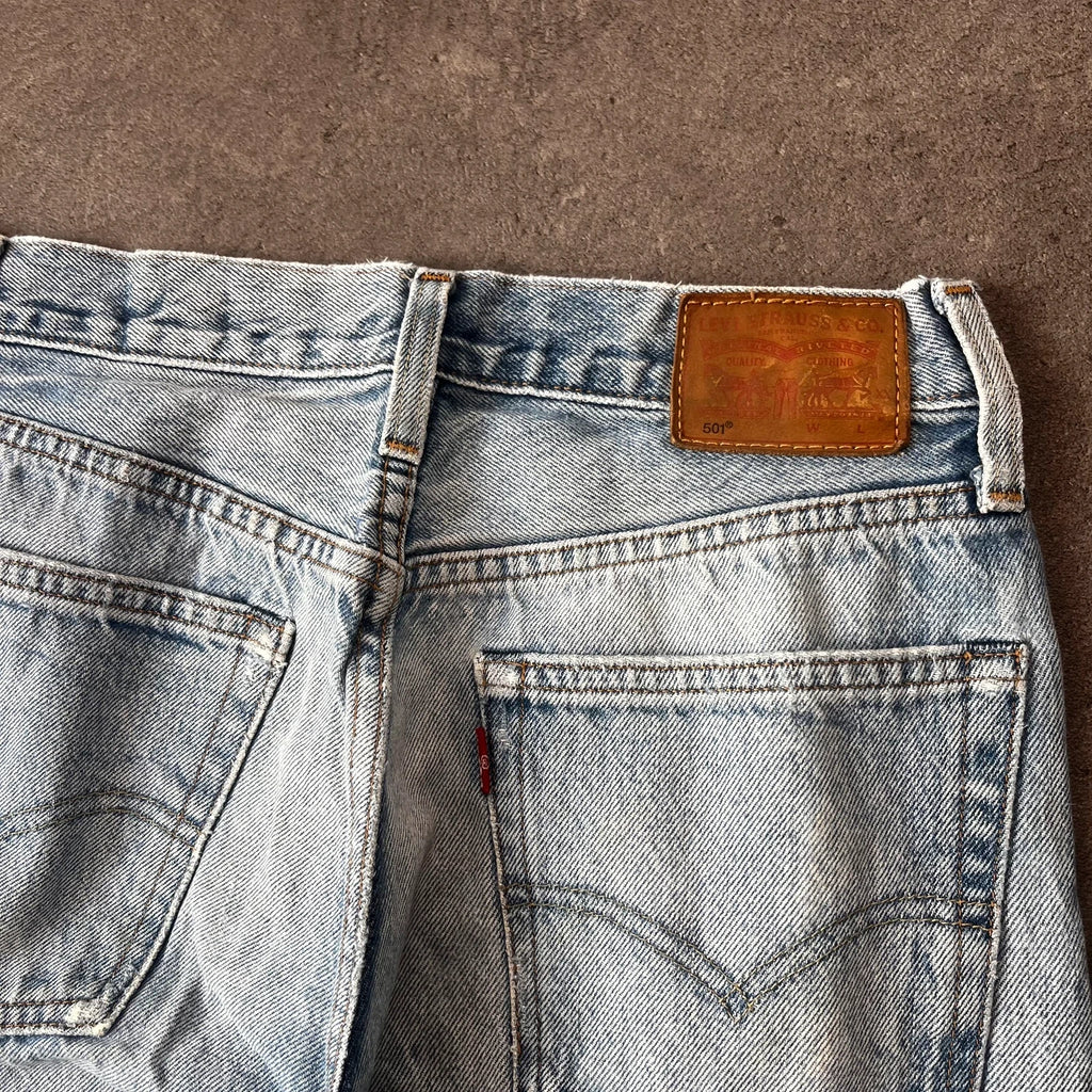 Vintage Levi's 501 Jeans Damen Straight W25 L32 Gr. XS Washed Hellblau 2000s