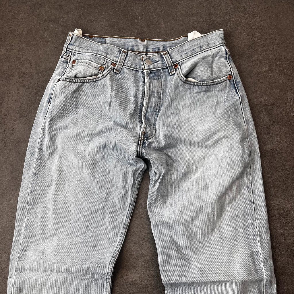 Vintage Levi's 501 Jeans Herren Straight W31 L32 Washed Hellblau 2000s