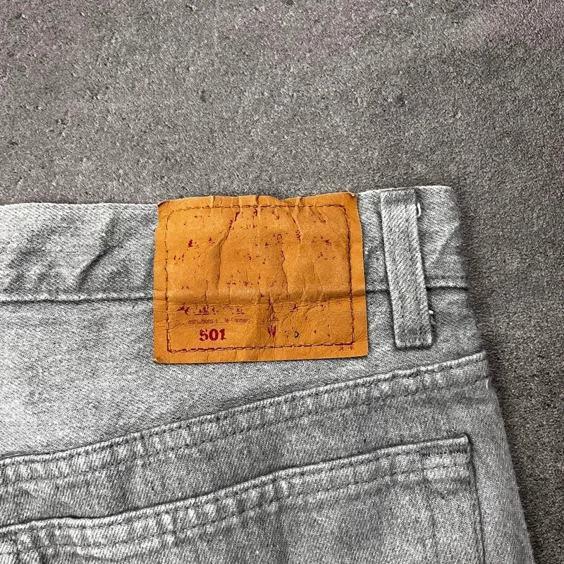 Vintage Levi's 501 Jeans Herren Straight W38 L32 Made in USA Grau 1980s