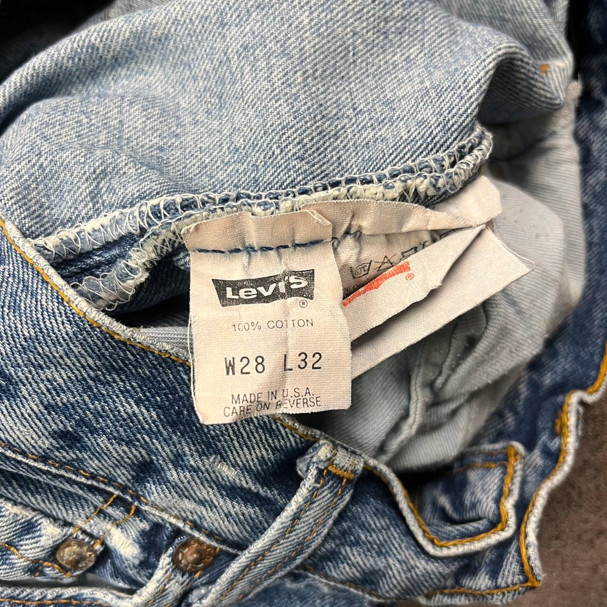 Vintage Levi's 501 Jeans Herren Straight W28 L30 Made in USA Hellblau 2000s