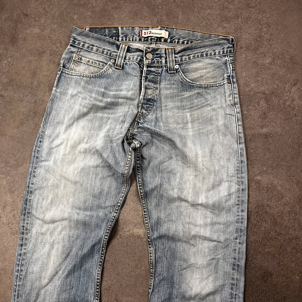 Vintage Levi's 512 Bootcut Jeans W33 L30 Hellblau Heavy Washed – Ansicht 3