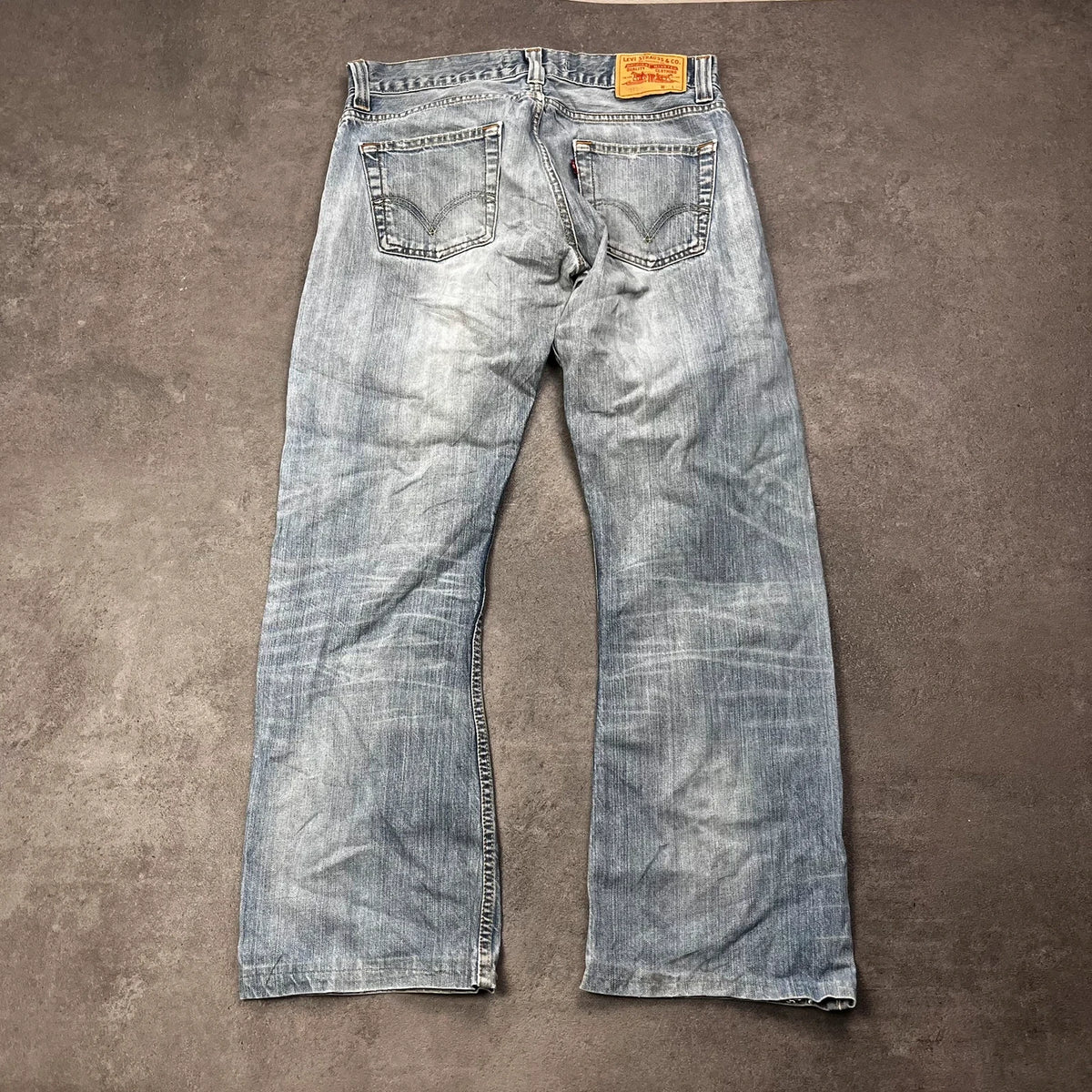 Vintage Levi's 512 Bootcut Jeans W33 L30 Hellblau Heavy Washed – Ansicht 2