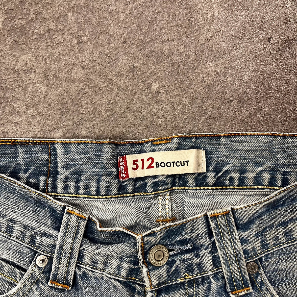 Vintage Levi's 512 Bootcut Jeans W33 L30 Hellblau Heavy Washed – Ansicht 5
