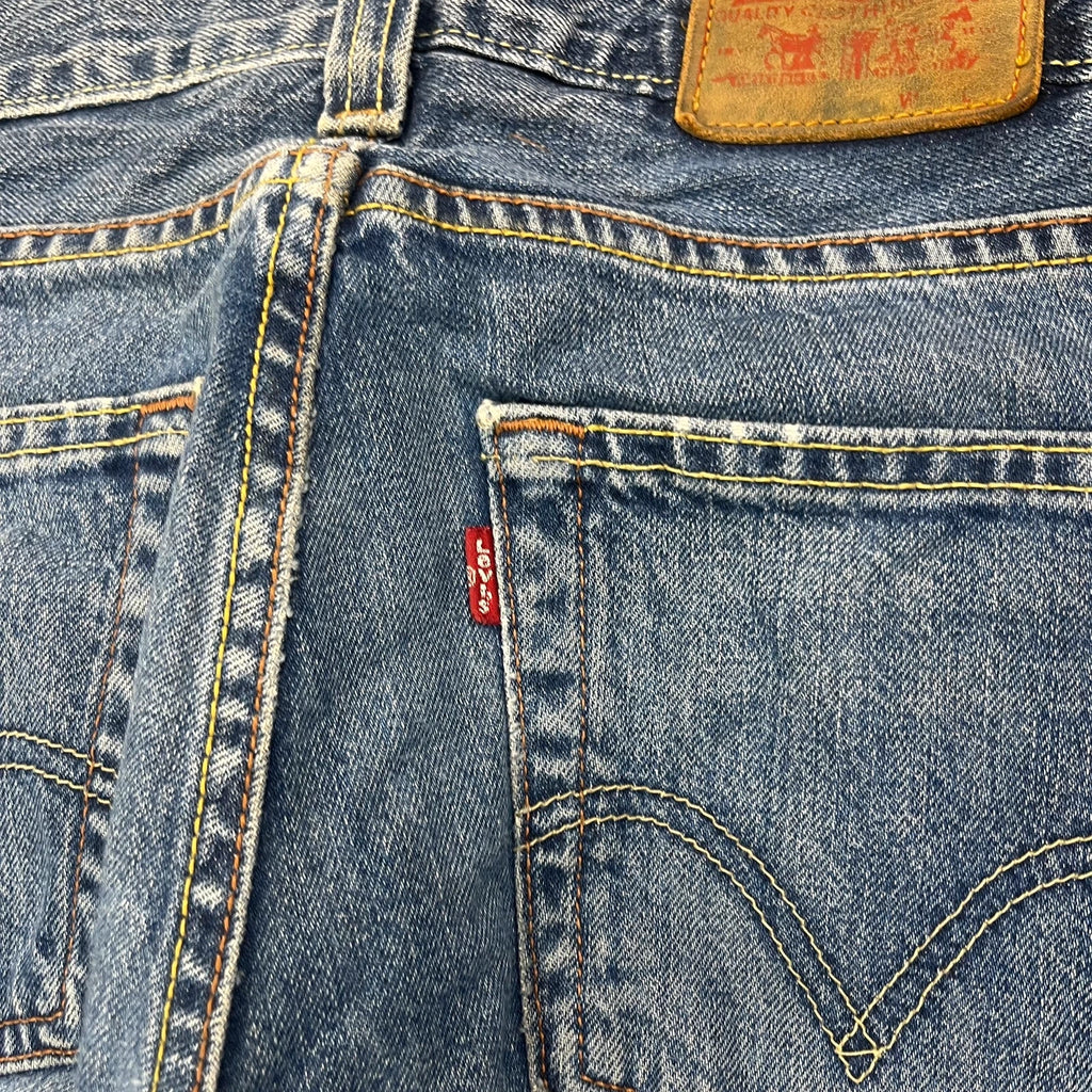 Vintage Levi's 512 Bootcut Custom W29 L28 mit Druckknopf-Leiste und rotem Futter – Ansicht 9
