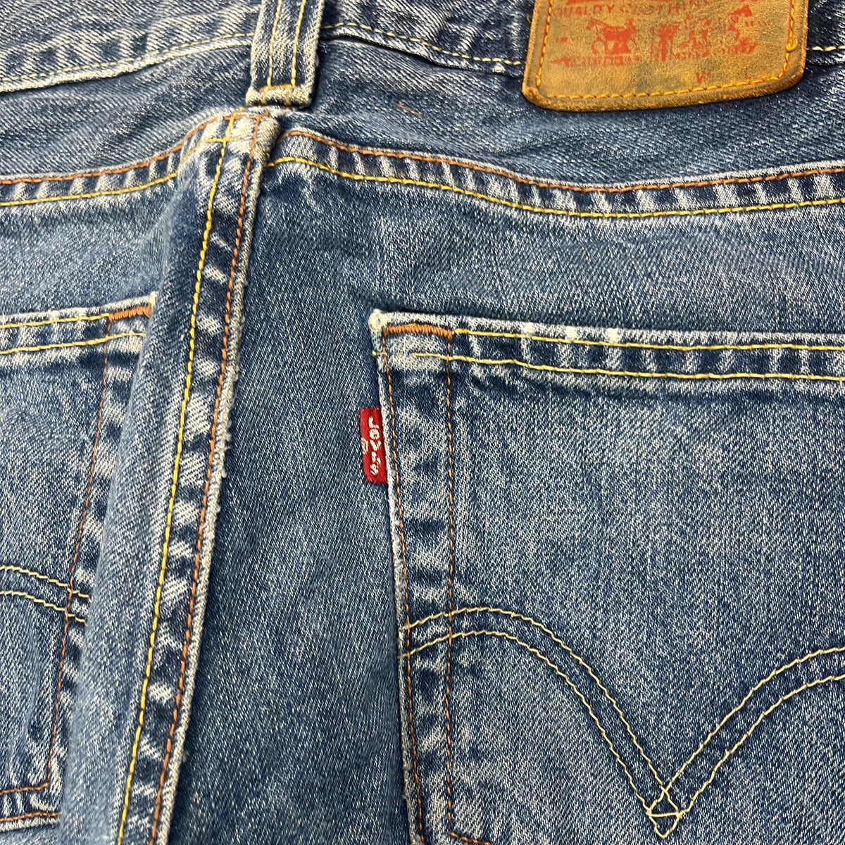Vintage Levi's 512 Bootcut Custom W29 L28 mit Druckknopf-Leiste und rotem Futter – Ansicht 9