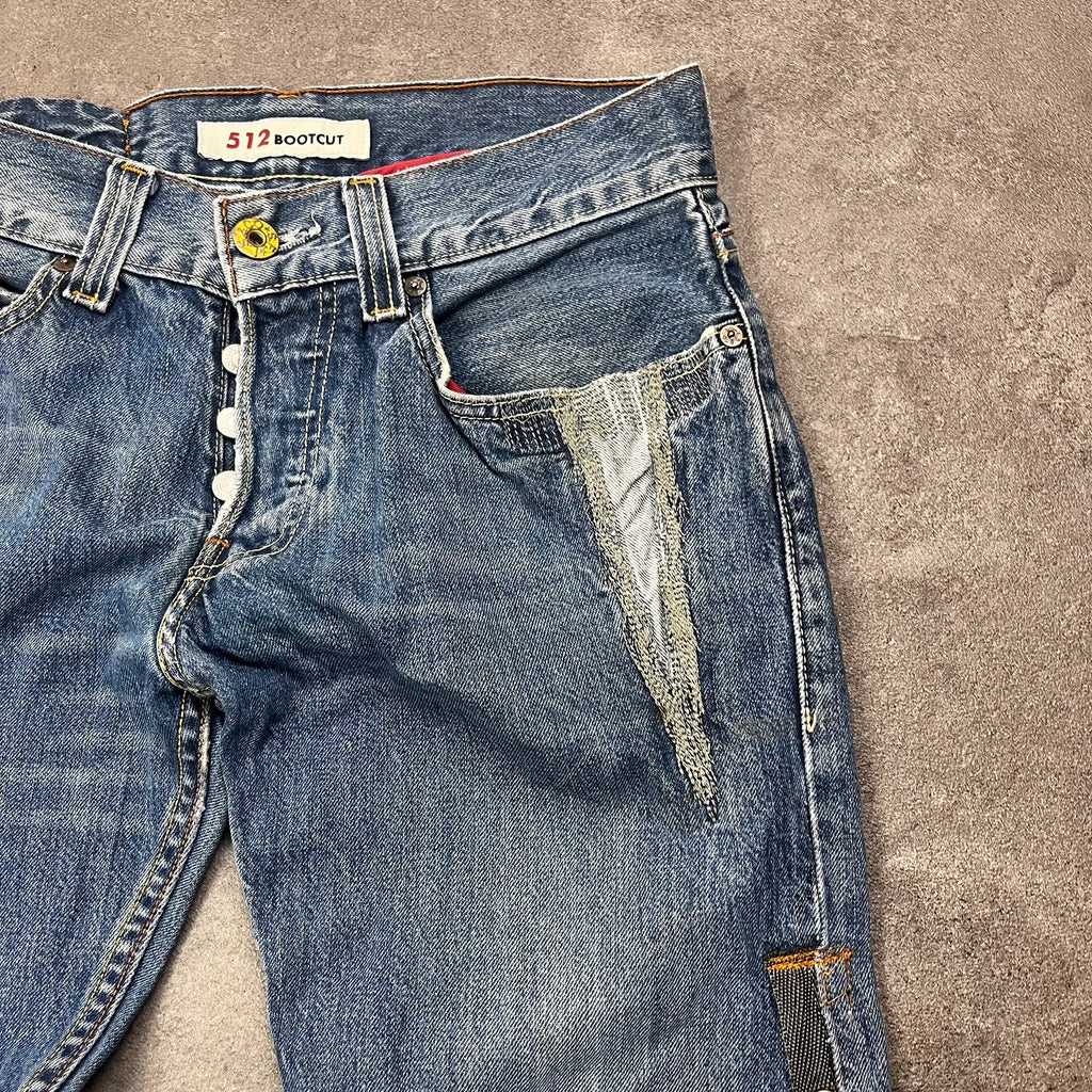 Vintage Levi's 512 Bootcut Custom W29 L28 mit Druckknopf-Leiste und rotem Futter – Ansicht 5