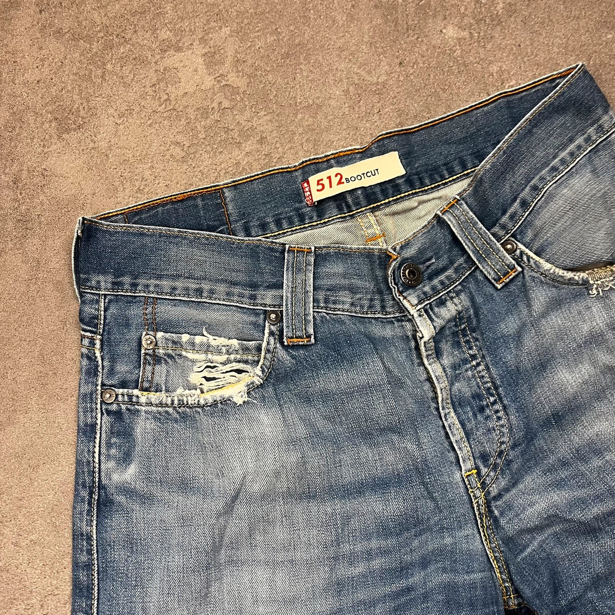 Vintage Levi's 512 Bootcut Jeans W32 L30 Blau Distressed – Ansicht 6