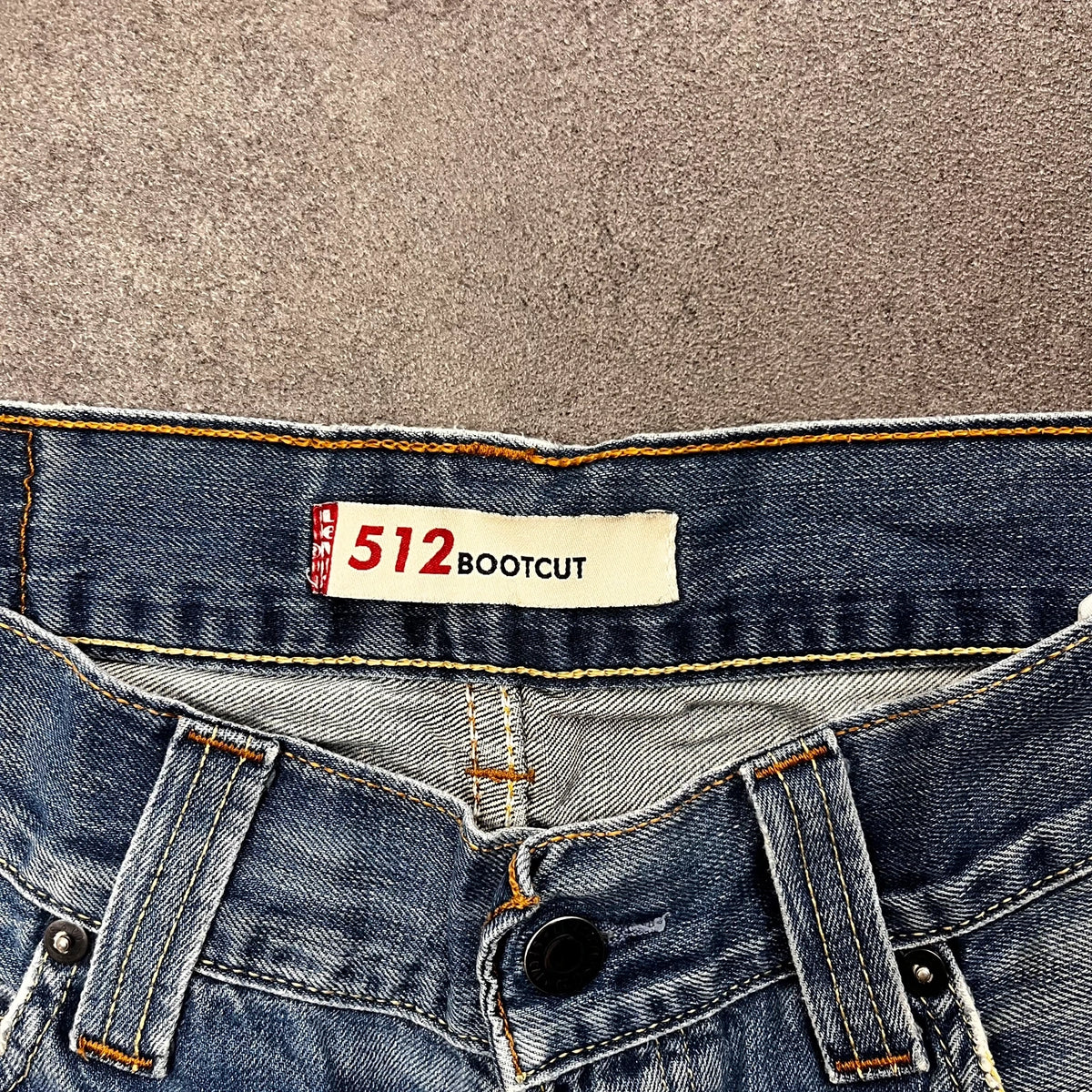 Vintage Levi's 512 Bootcut Jeans W32 L30 Blau Distressed – Ansicht 5