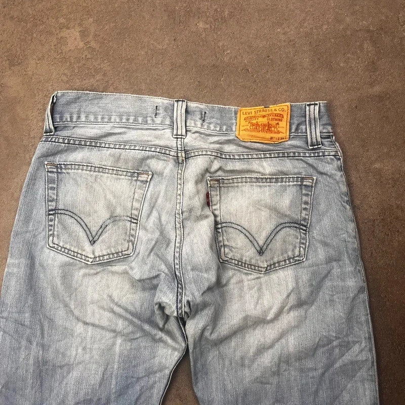 Vintage Levi's 512 Bootcut Jeans W34 L34 Hellblau Heavy Washed – Ansicht 4