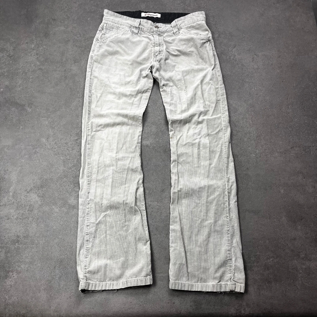 Vintage Levi's 512 Bootcut Cord Jeans Herren W34 L34 Vorderansicht
