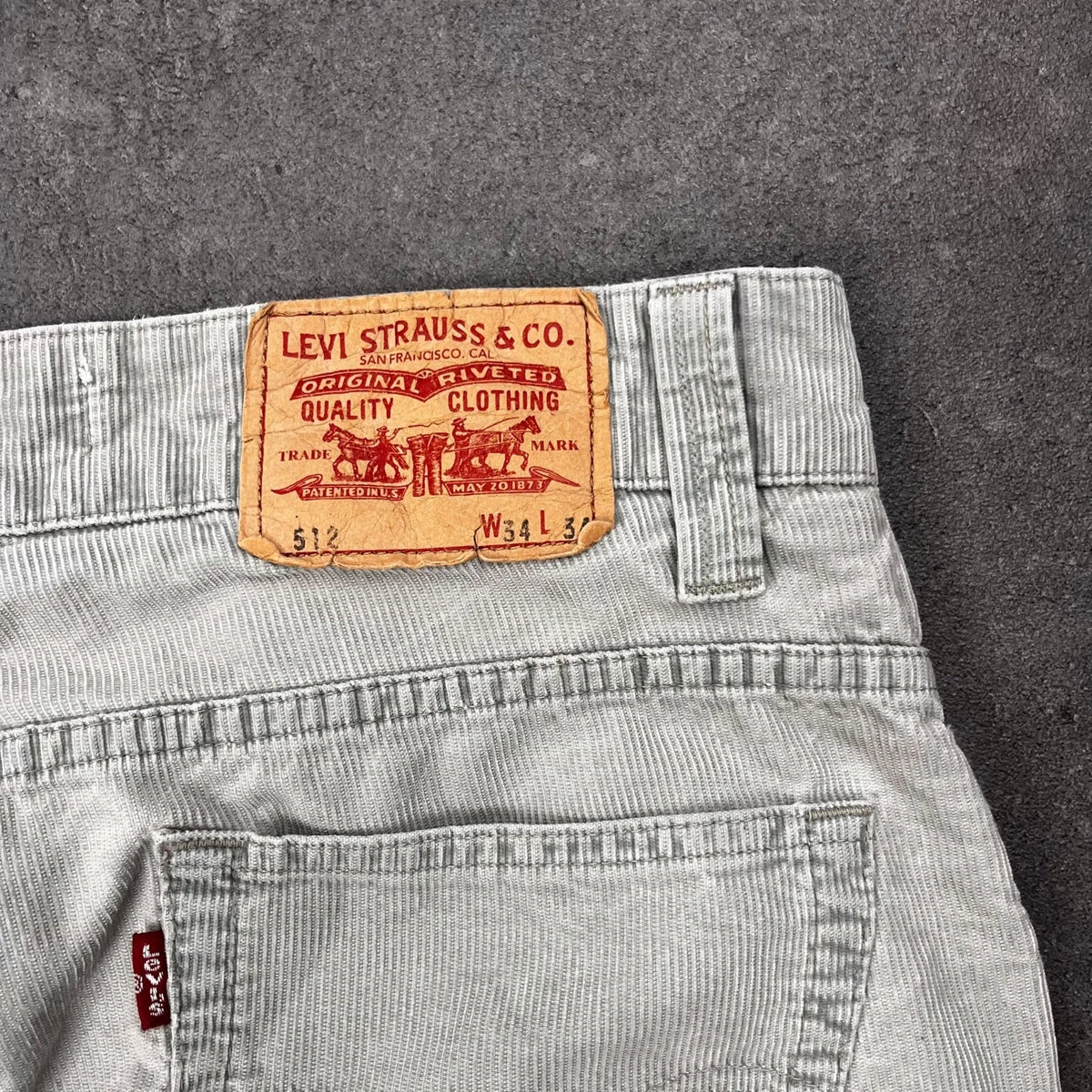 Vintage Levi's 512 Bootcut Cord Jeans Herren W34 L34 Grau/Beige Made in Morocco