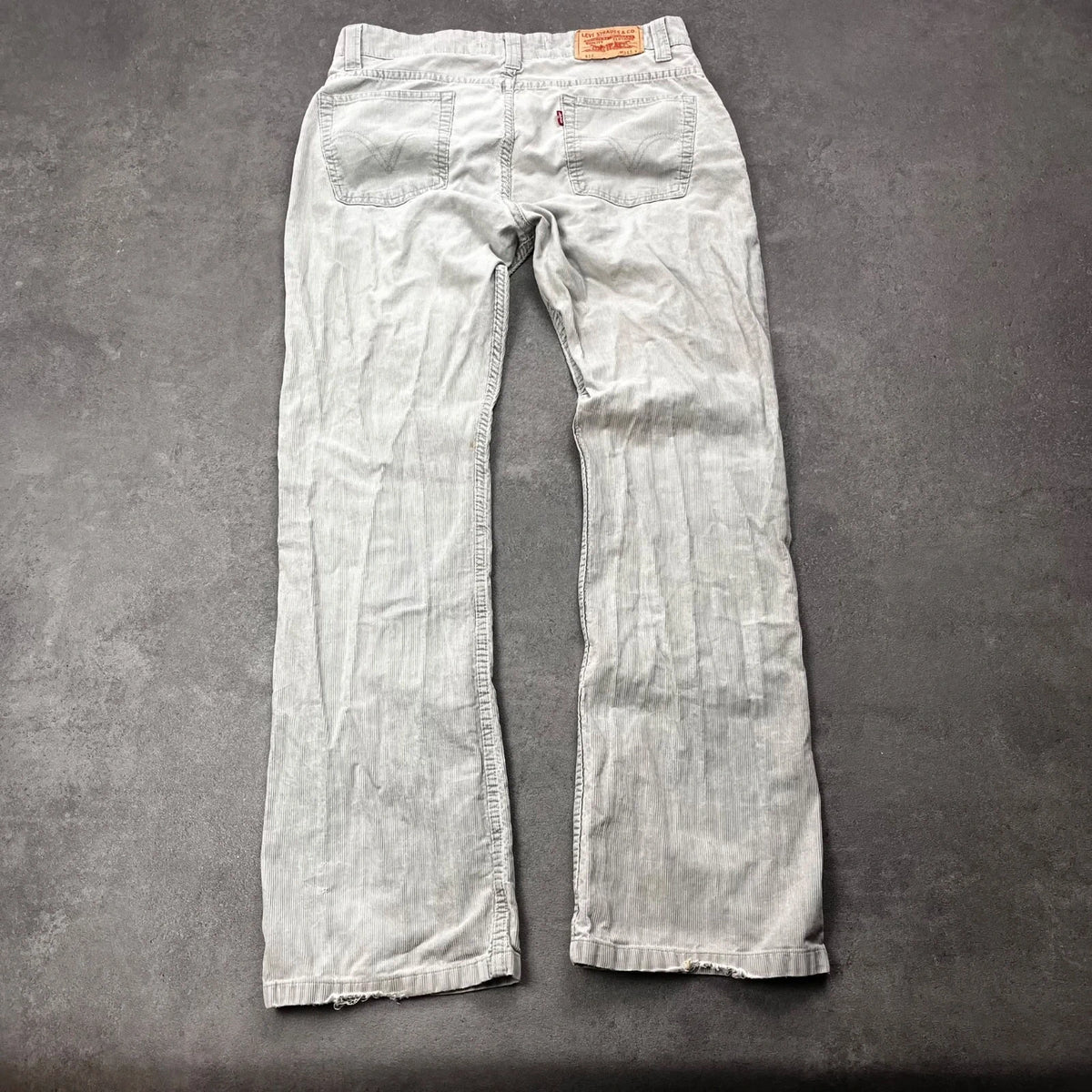Vintage Levi's 512 Bootcut Cord Jeans Herren W34 L34 Rückansicht