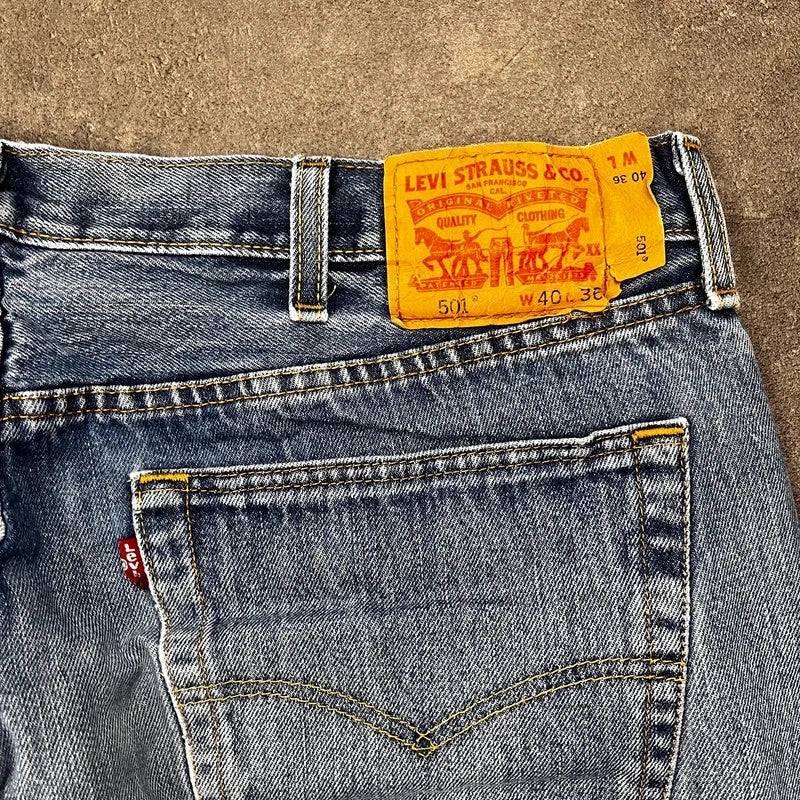 Vintage Levi's 501 Jeans Herren Straight Fit W40 L34 Hellblau Washed – Ansicht 5