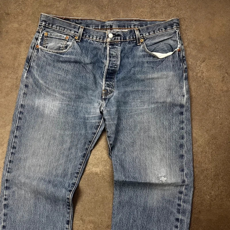 Vintage Levi's 501 Jeans Herren Straight Fit W40 L34 Hellblau Washed – Ansicht 3