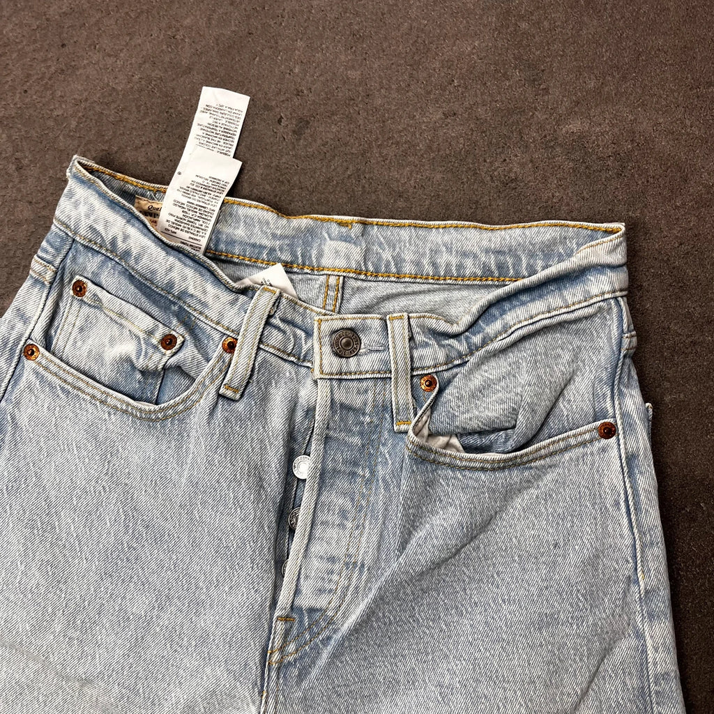 Vintage Levi's 501 Jeans Damen W26 L30 Hellblau Straight – Ansicht 3