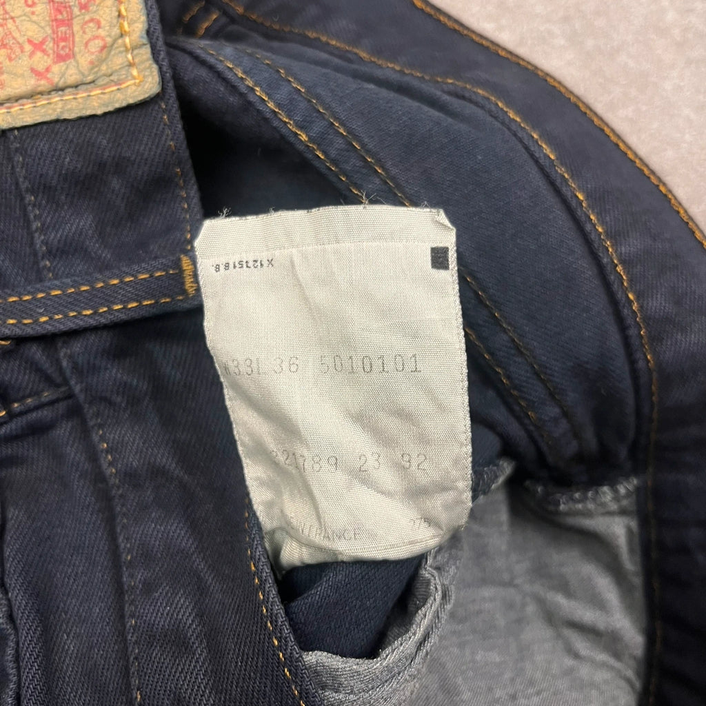 Vintage Levi's 501 Jeans W33 L30 Dunkelblau Made in France Straight – Ansicht 6