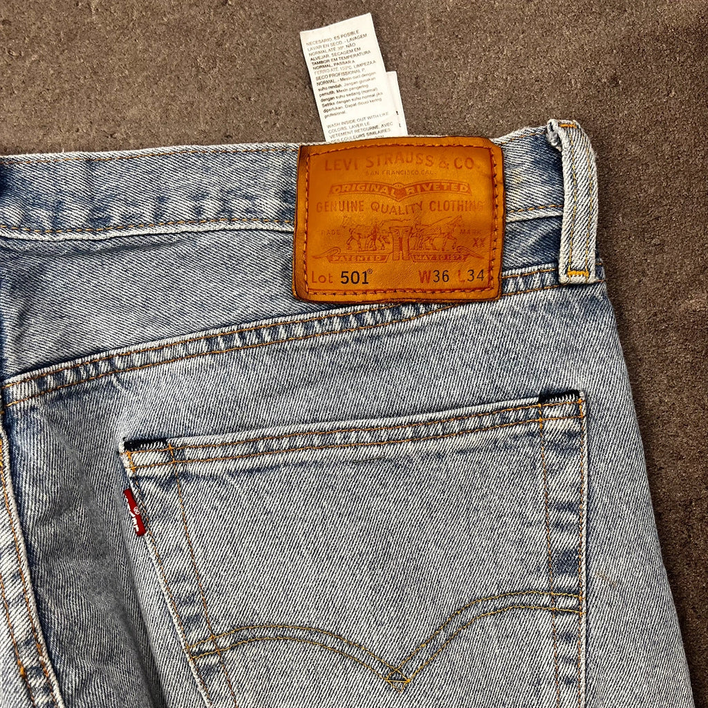 Vintage Levi's 501 Jeans W36 L34 Hellblau Straight Fit – Ansicht 6