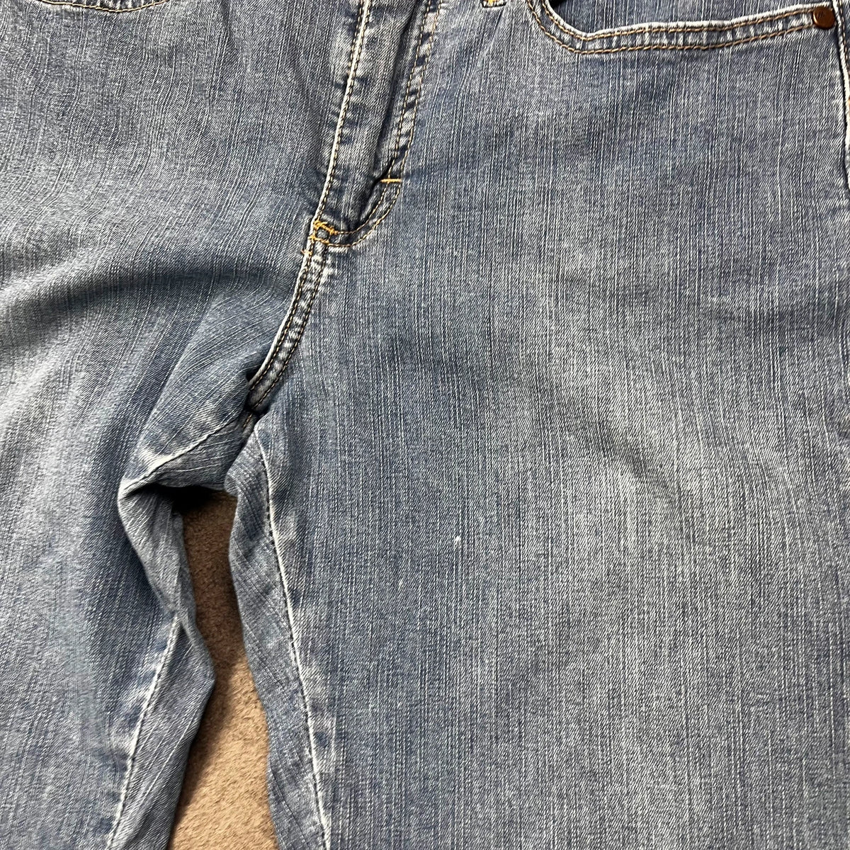 Vintage Lee Bootcut Jeans Damen Gr. M Hellblau mit Nieten – Ansicht 7