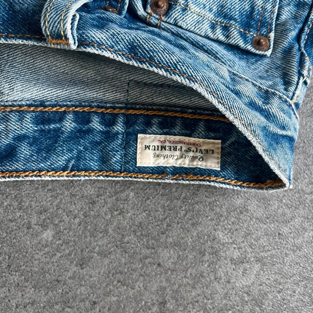 Vintage Levi's 501 Jeans Damen Straight Fit W24 L26 Hellblau – Ansicht 4