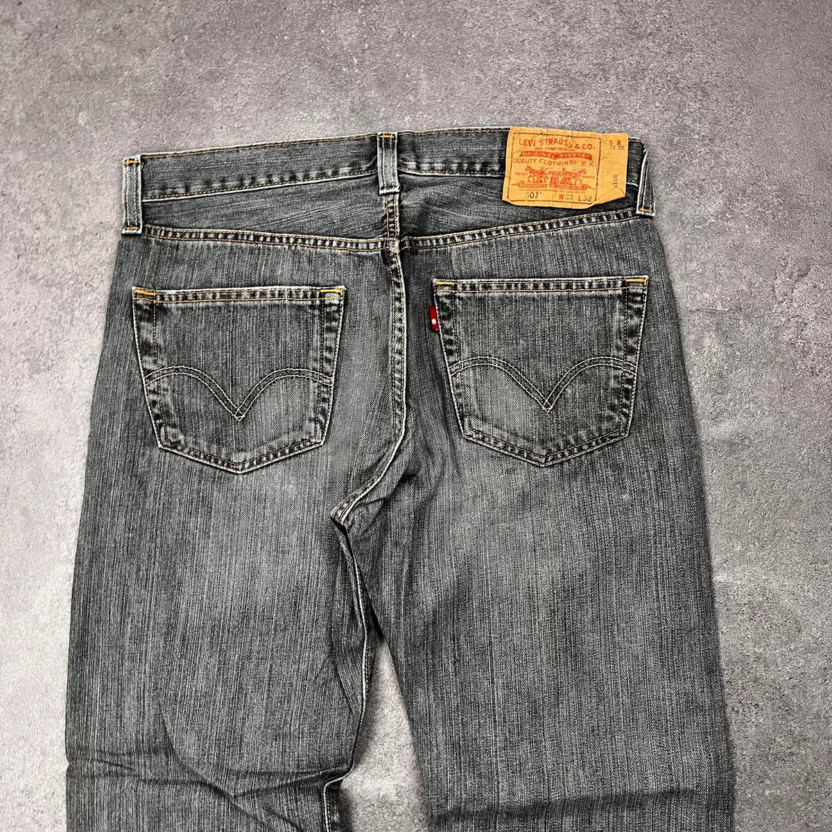 Vintage Levi's 501 Jeans Herren Grau – Rückseite