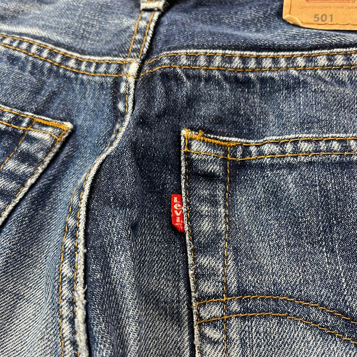 Vintage Levi's 501 Jeans Herren Straight W32 L30 Made in USA Washed Dunkelblau